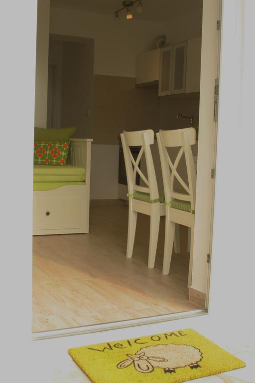 Apartments Irina Icici Bagian luar foto